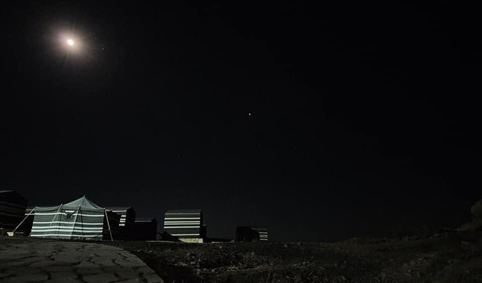Ein Lahda Camp-Site Hotell Dana Eksteriør bilde